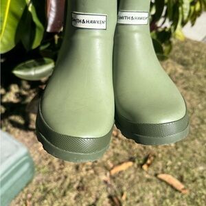 Smith & Hawken Olive Green Garden Boots